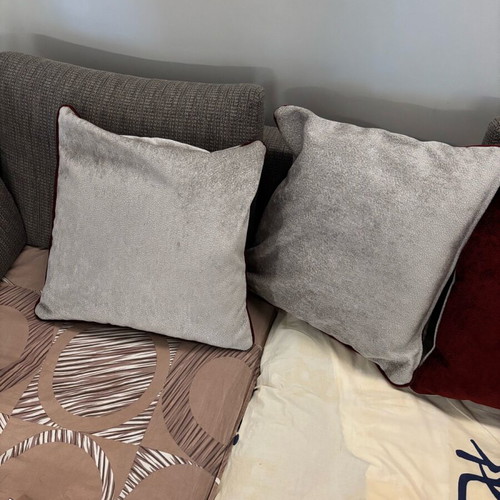 Decorative pillows like new, gray with burgundy trim, set of 2