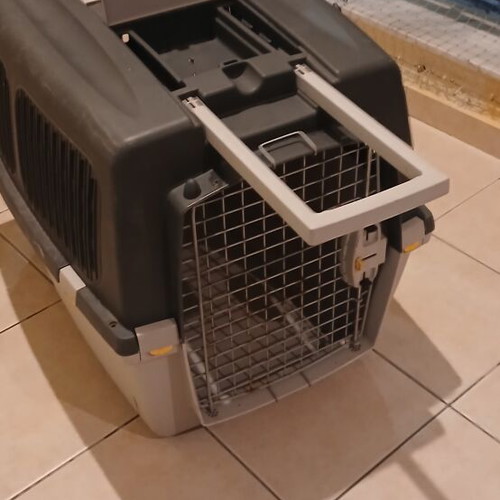 Gulliver No5 Dog Carrier used, suitable for medium and large dogs