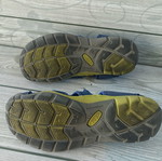 Keen sandals size 34, blue and green