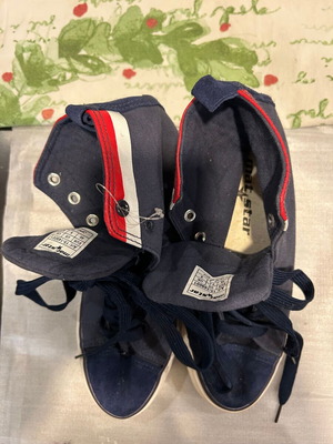 Mat Star Sports Shoes Size 39 New, Dark Blue with Red-White Accent