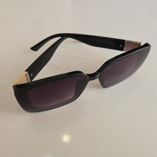 Women's square sunglasses black with gold detail