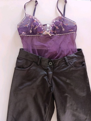 Y2K Black Satin-Finish Capri Pants cotton stretch size S like new