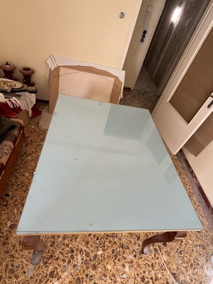 Table used, 1.20x0.95m, height 81cm