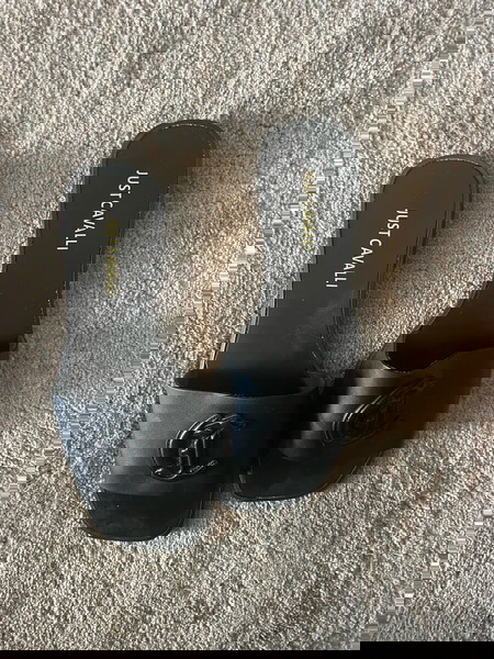 mules μαυρα