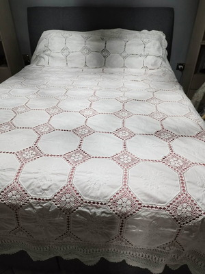 Πλεκτό καινούργιο υπέρδιπλο κεντητό κάλυμμα κρεβατιού νυφικό