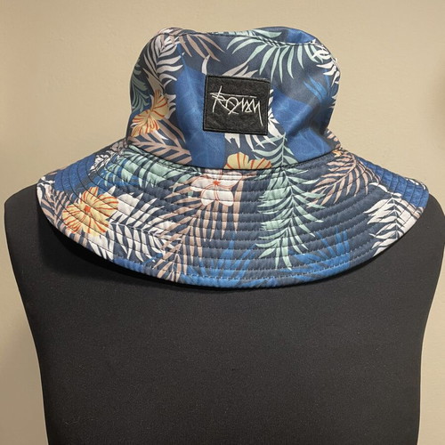 Reversible fabric hat like new, size M, black and multicolor