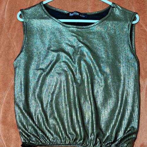 Benissimo blouse gold one size like new with elastic hem