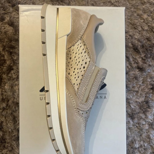 Imac anatomical women's shoes new, beige gold, size 38