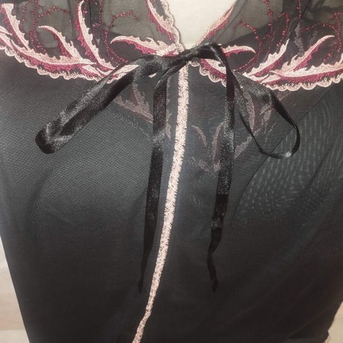 Lingerie sexy baby doll black, like new with pink and red details