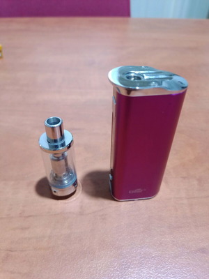 Ηλεκτρονικό τσιγάρο Leaf iStick 30W μεταχειρισμένο με ατμοποιητή Aspire K3 ροζ