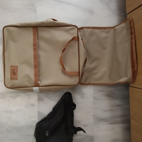 Bicycle accessory collection like new, 3 detachable bags