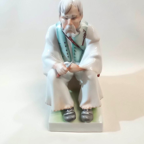 Handmade decorative figurine ZSOLNAY PECS Hungary 1970s in excellent condition