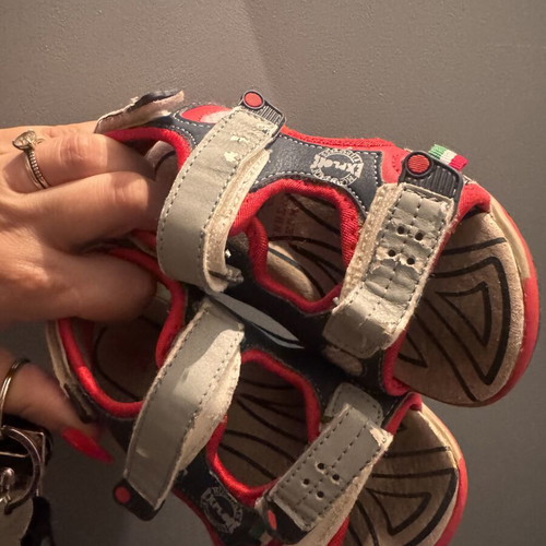 Children's sandals size 26 used, for casual wear
