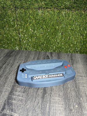 Βάση Game Boy Advance 3D εκτυπωμένη κατόπιν παραγγελίας