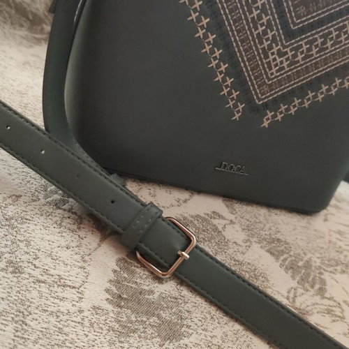 Doca crossbody bag like new, blue with embroidered pattern