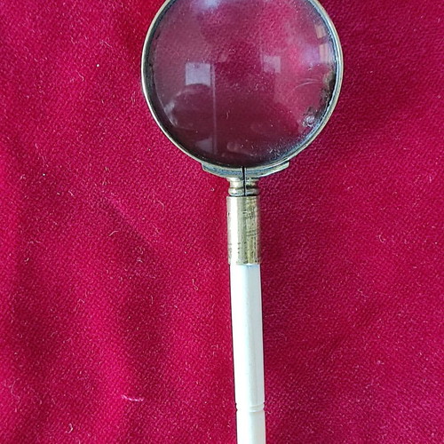 English brass magnifying glass for dressmakers used with hidden case