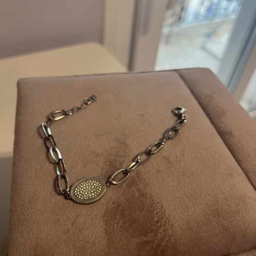 Chain bracelet with gold pendant minimal & chic, like new