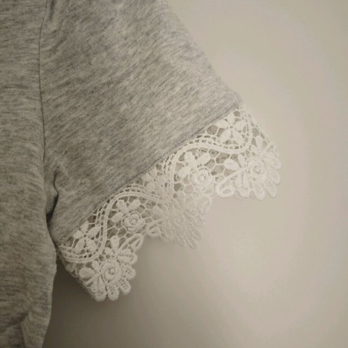 H&M T-shirt like new, gray, size XS