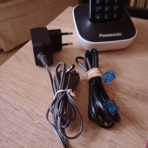 Panasonic cordless phone like new, white