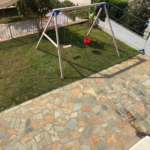 Wooden swing used in good condition