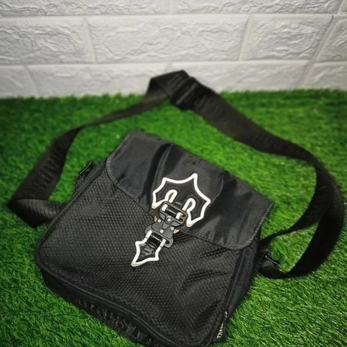 Trapstar Crossbody Bag like new, black