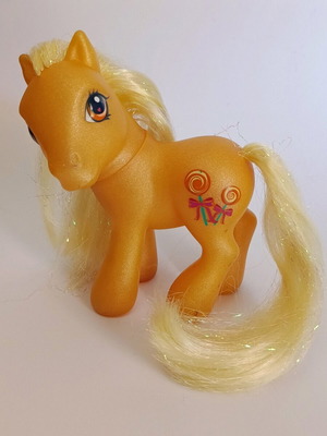 My Little Pony G3 Butterscotch Hasbro 2003 like new