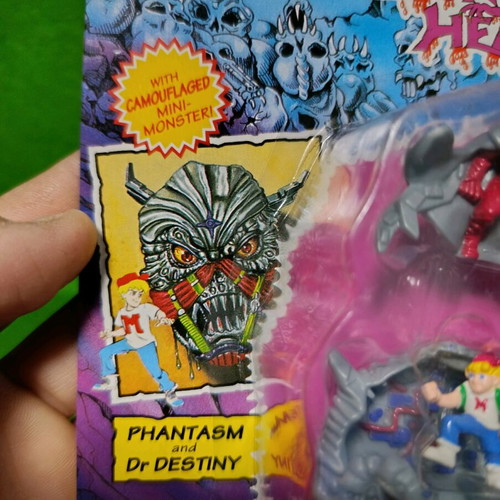 Bluebird Phantasm and Dr Destiny Monster Heads sealed card new