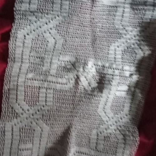 Ръчно плетено каре като ново
