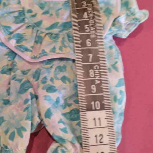 Apertoy doll outfit like new
