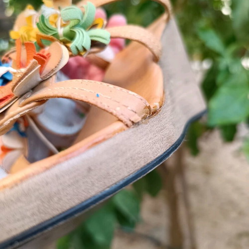 Summer platform sandals used, pastel floral decorations, size 39
