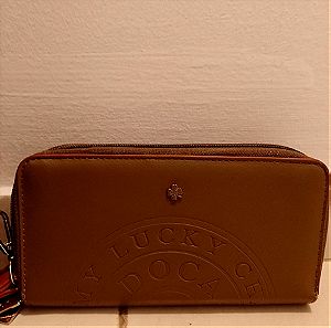 Τσάντα και πορτοφόλι