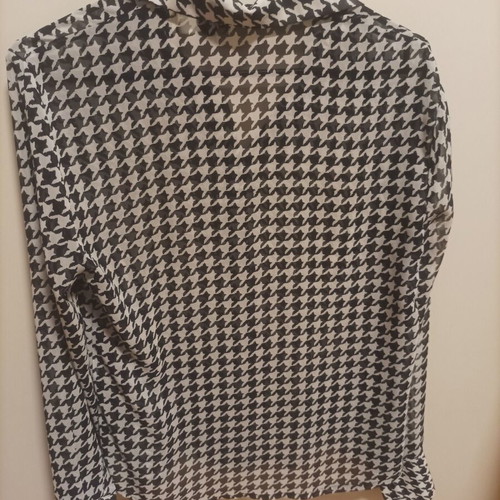 Transparent shirt like new, size S, black and white