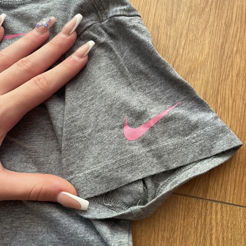 Nike T-shirt like new, women's XS, gray and pink