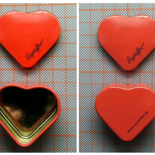 Metal red small heart-shaped box like new