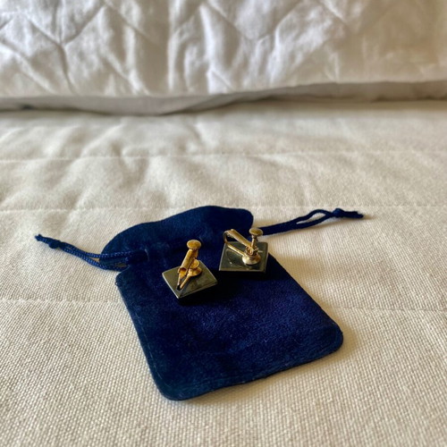 Vintage cufflinks in gray metallic color like new