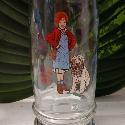 Annie and Sandy glass rare, 1980s, like new