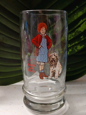Annie and Sandy glass rare, 1980s, like new