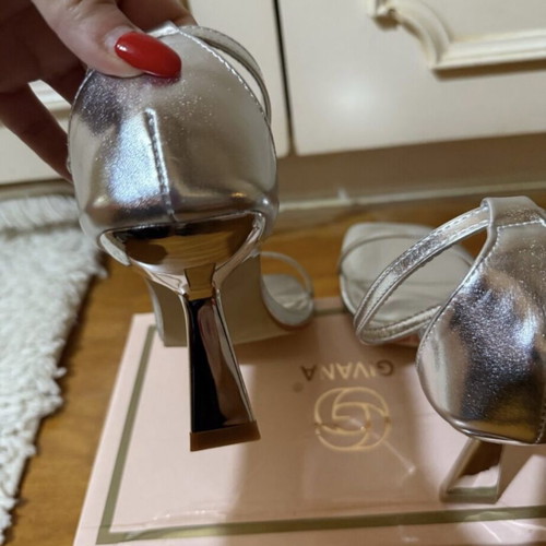 Luigi silver sandals with unique heel, new, size 37