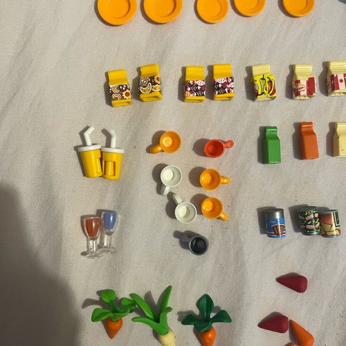 Playmobil used cooking utensils and food pieces