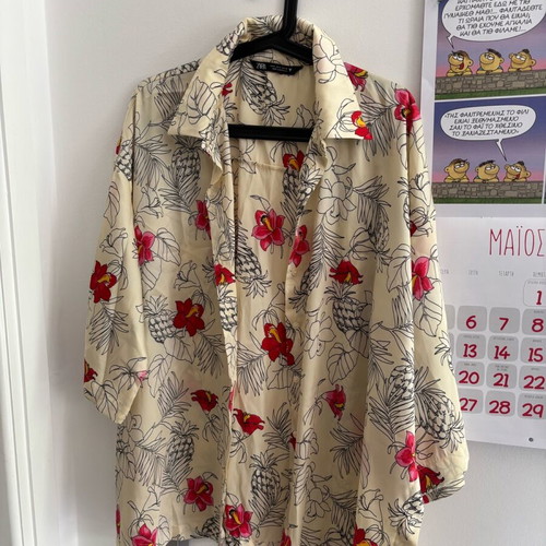 Zara shirt with flowers like new, size S