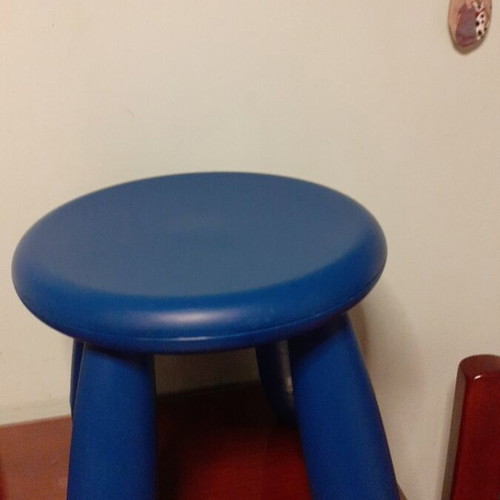 Plastic stool IKEA new, base diameter 29 cm, height 29 cm