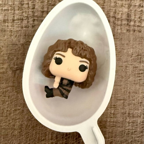 Nancy Stranger Things Kinder Joy figure new