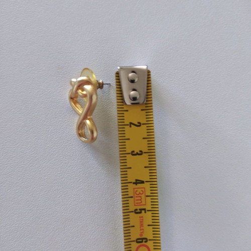 Gold infinity-shaped earrings like new