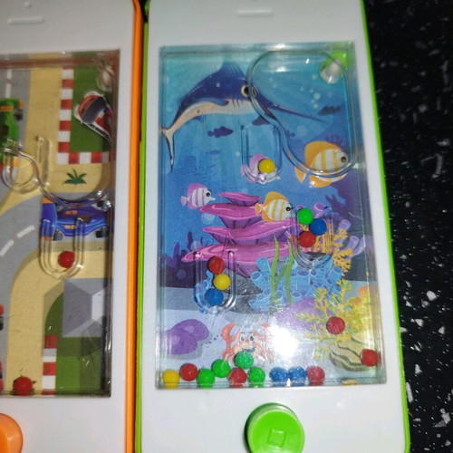 Water handheld game like new, pack of 4 for kids
