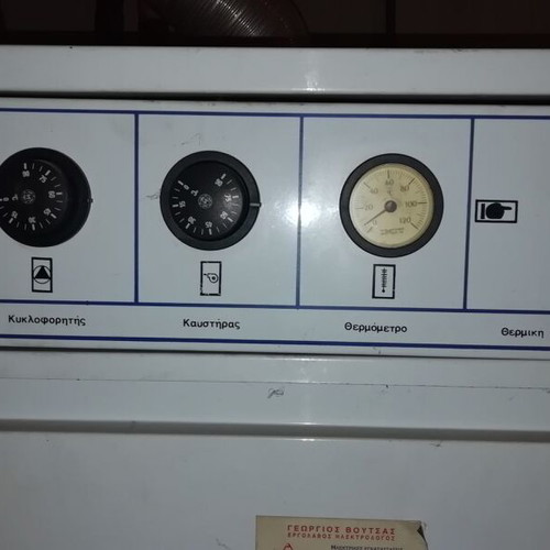 Oil burner boiler used with 1000 l tank and preheater
