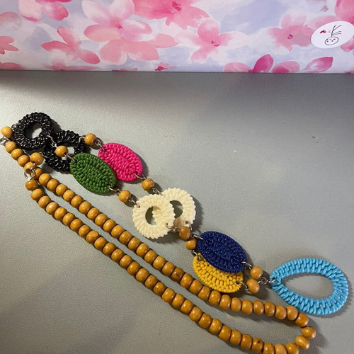 Long multicolor necklace like new