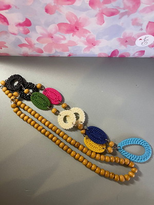 Long multicolor necklace like new