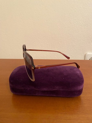 Gucci sunglasses like new