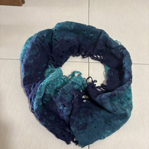 Scarf used in impressive blue color