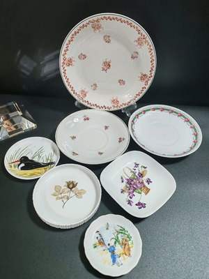 Set of 7 used collectible German porcelain dishes